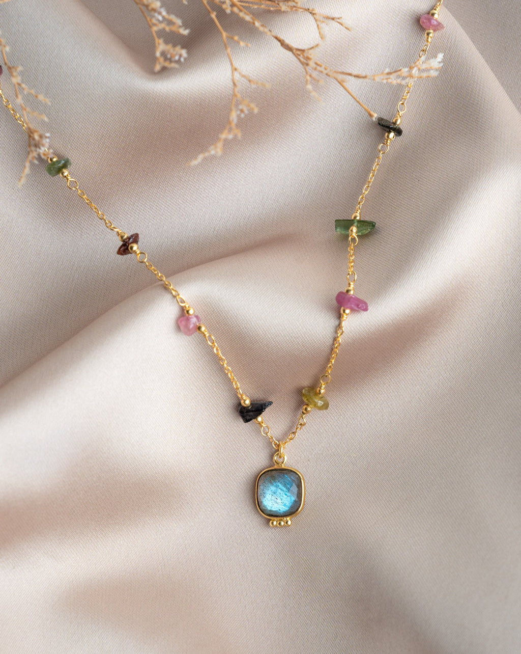 Collier Janjehli