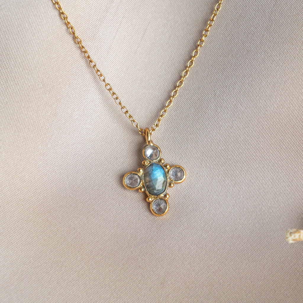 Collier Malo