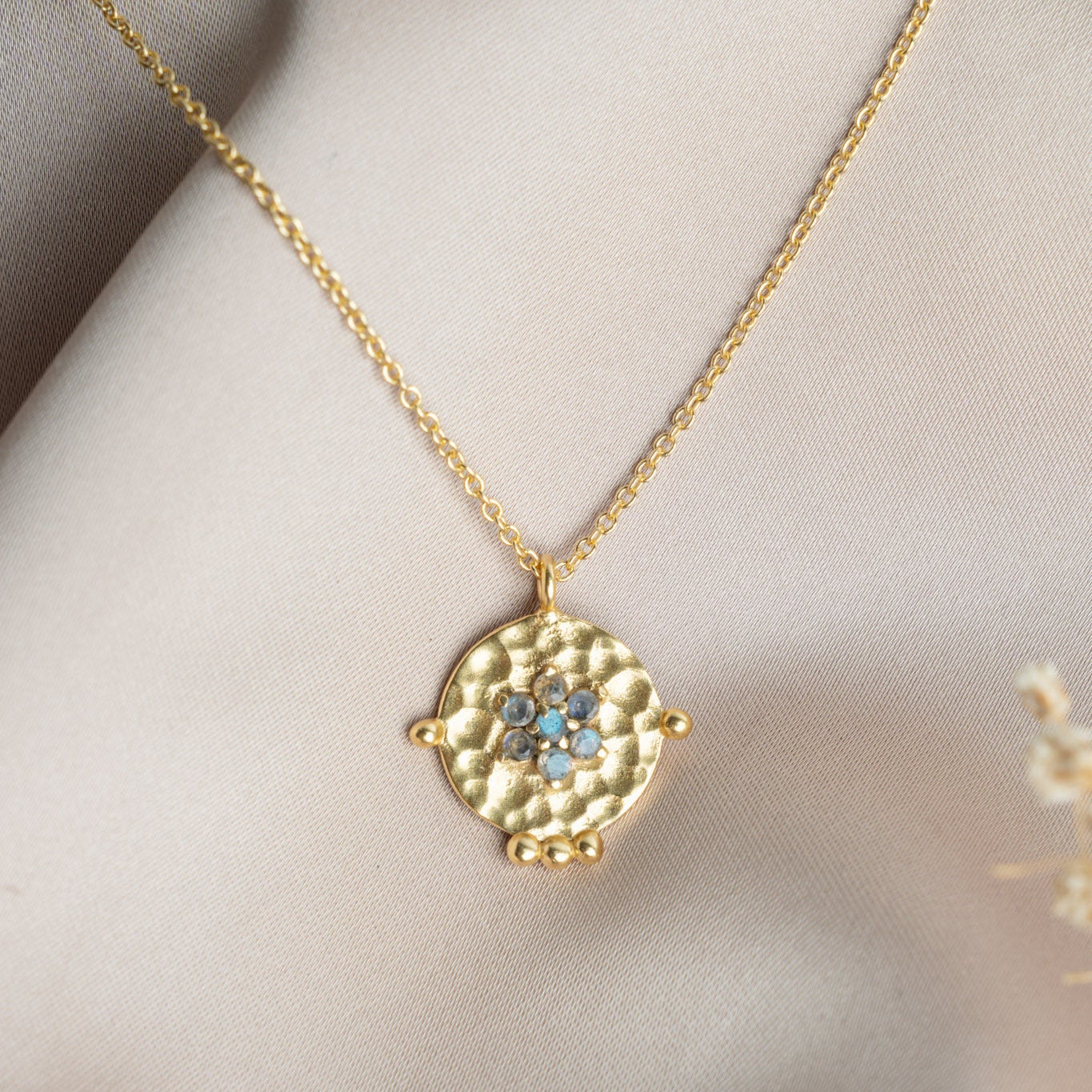 Collier Pimpa