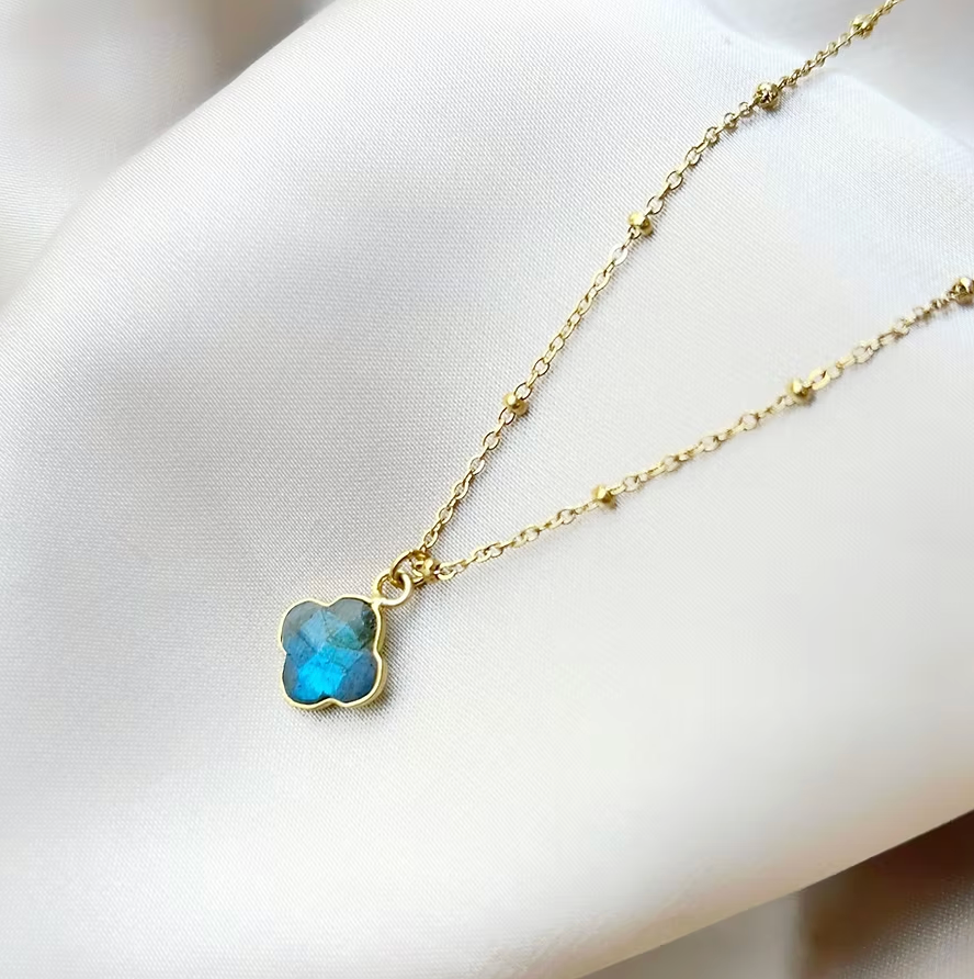Collier Blueberry