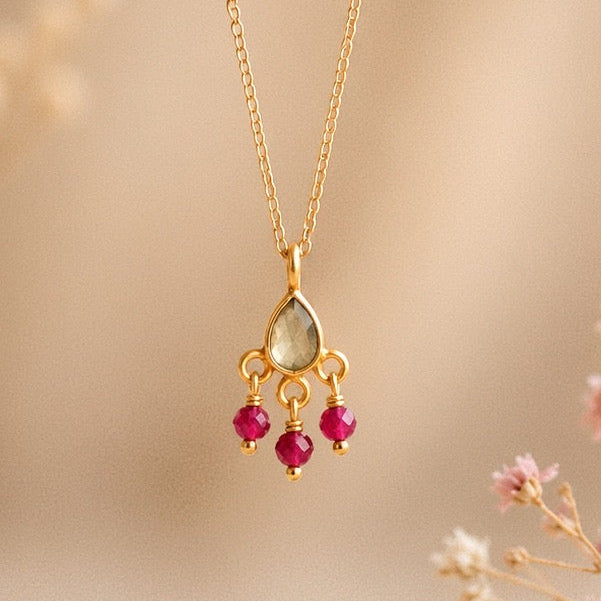 Collier Cherry