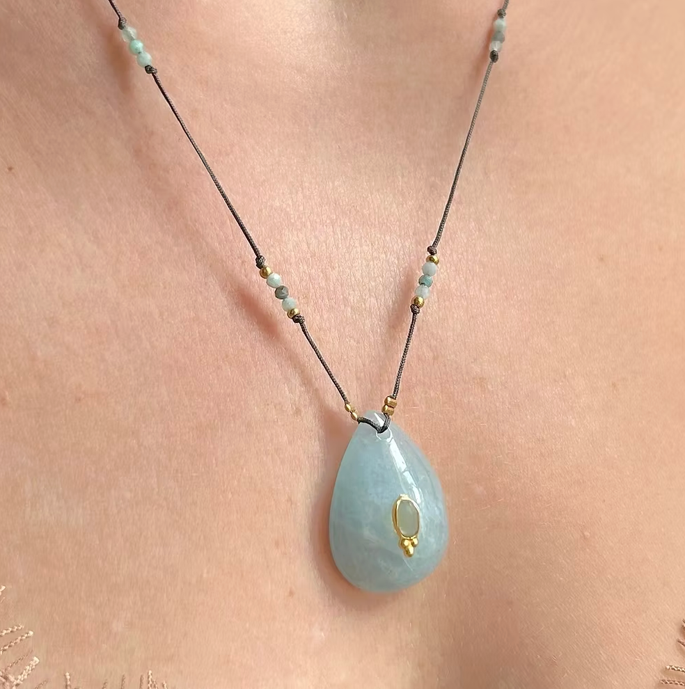 Collier Lanka