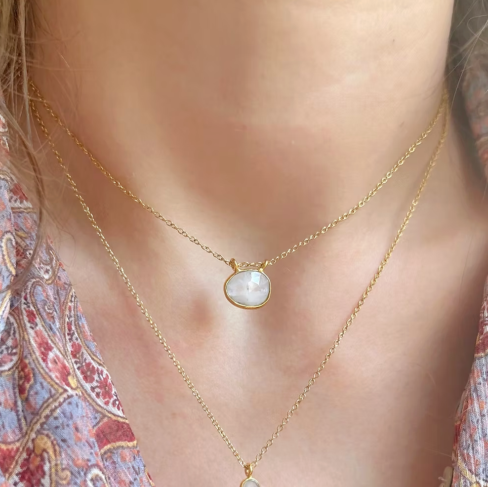 Collier Moon