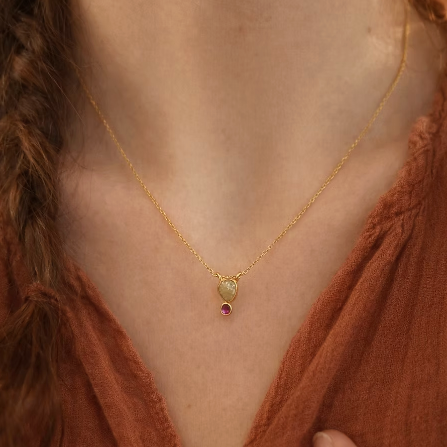 Collier Moona