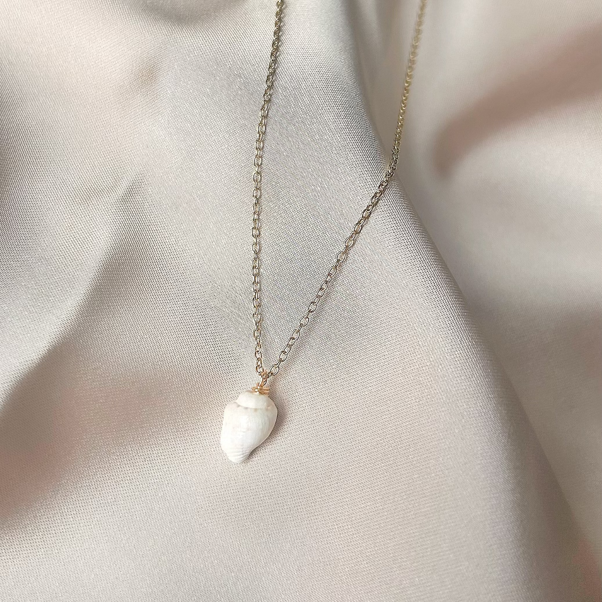 Collier coquillage