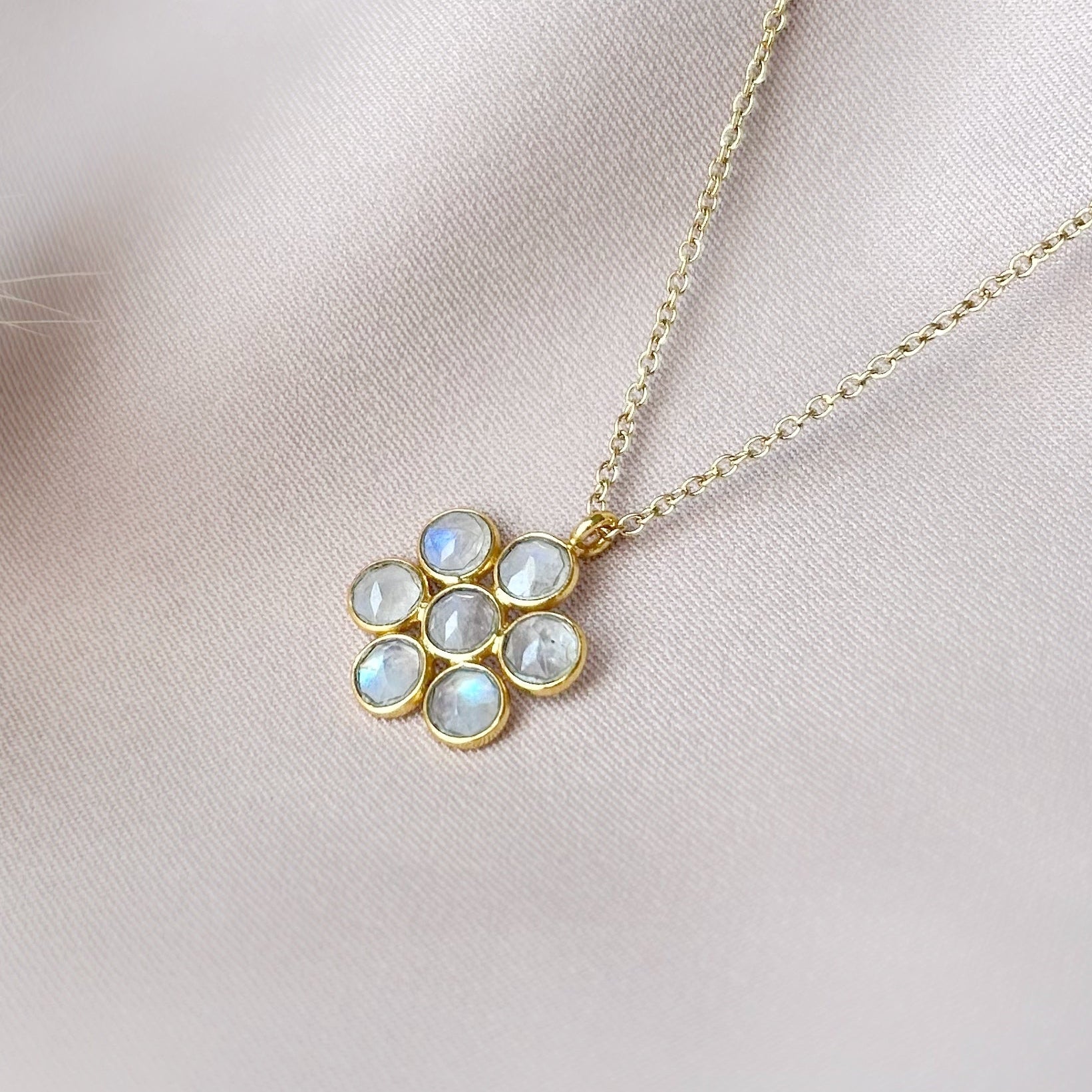 Collier Flower - Moonstone
