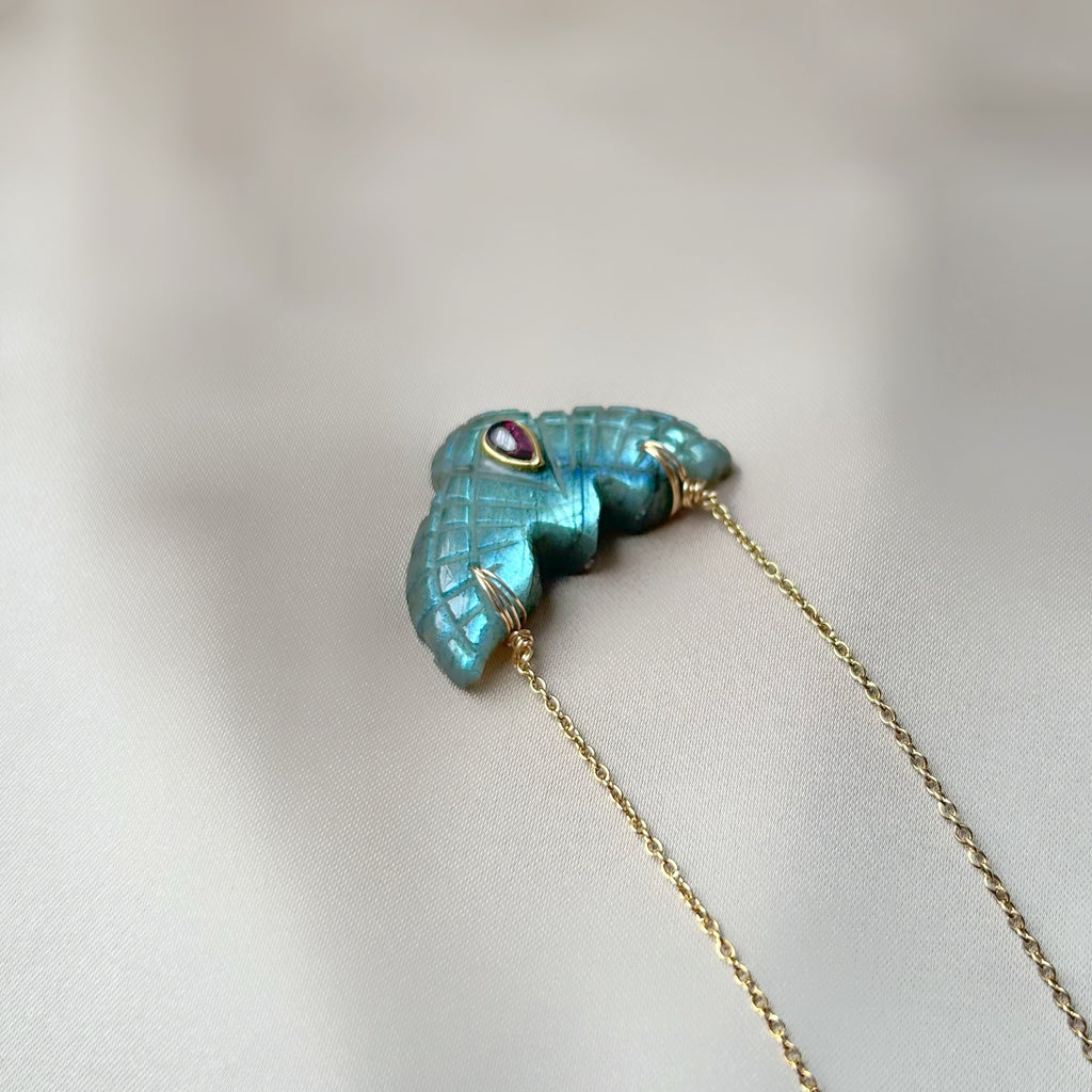 Collier Aigle
