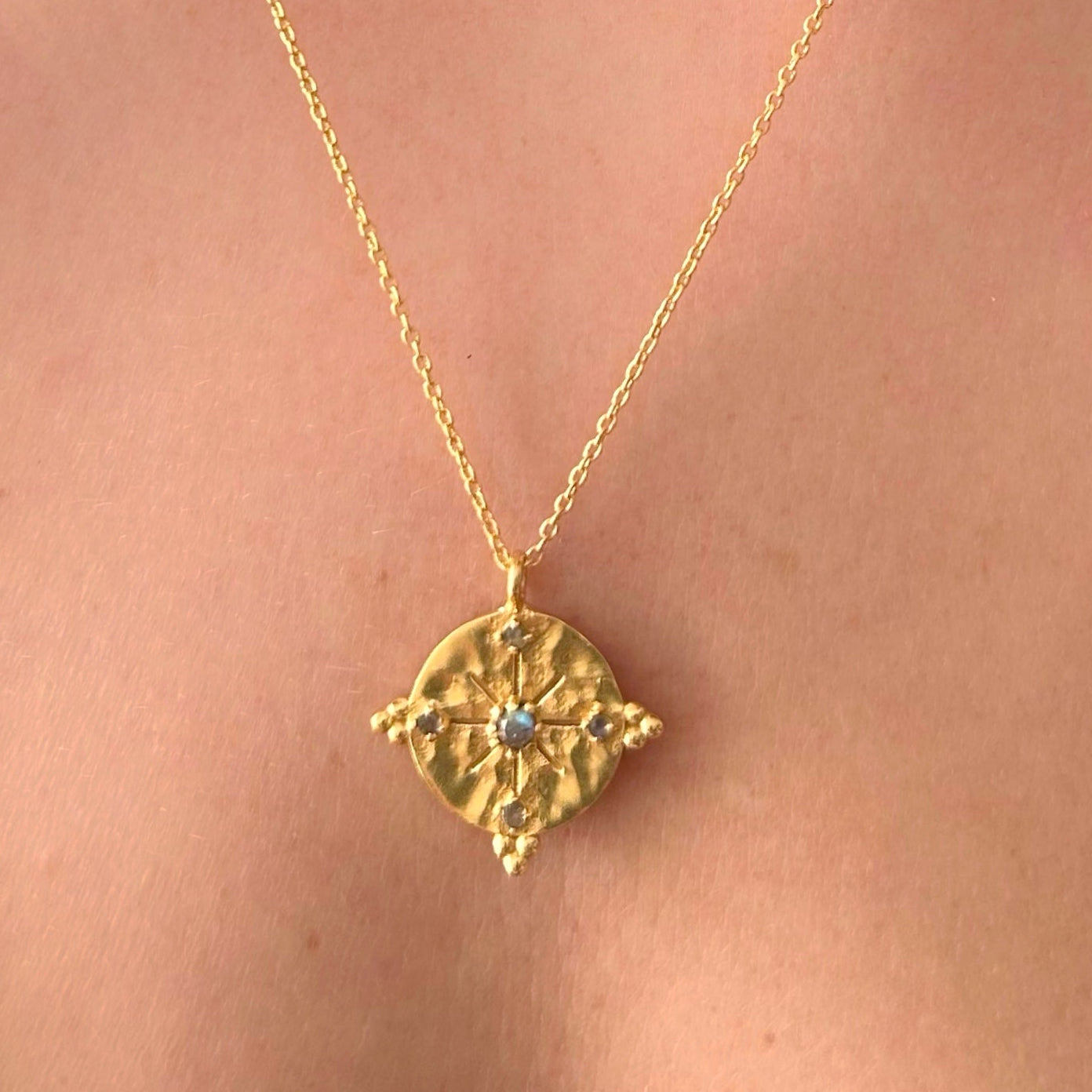 Collier Maya