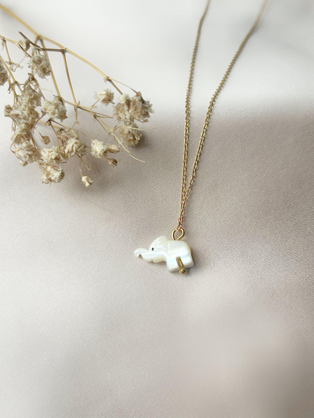 Collier Elephant