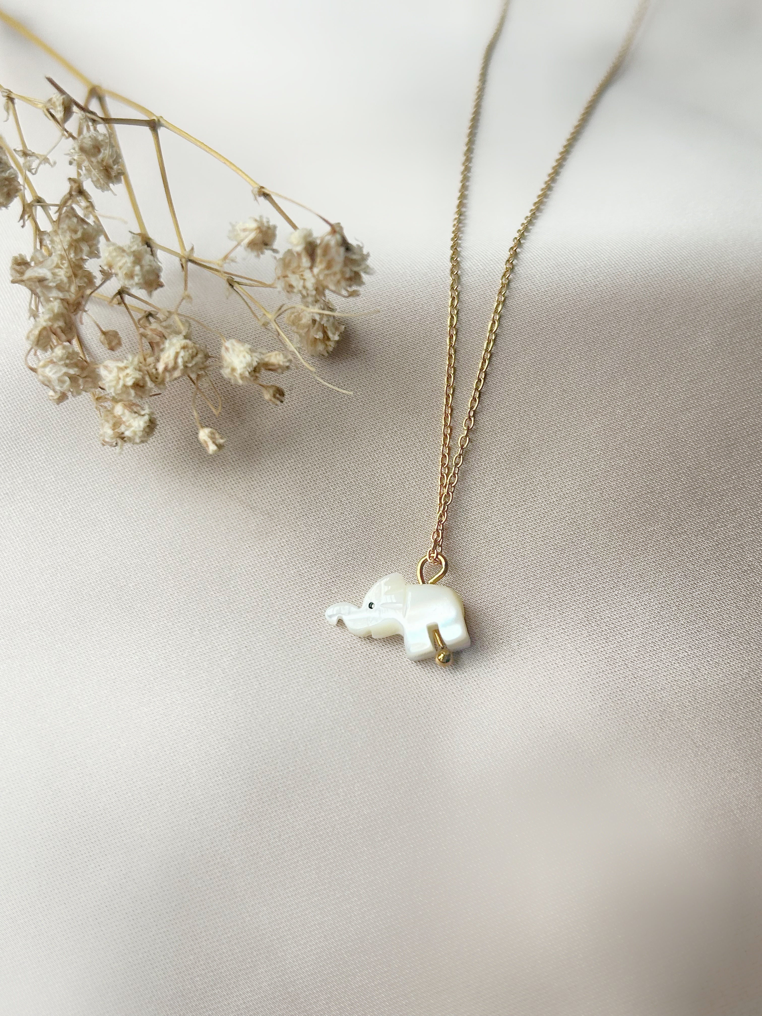 Collier Elephant